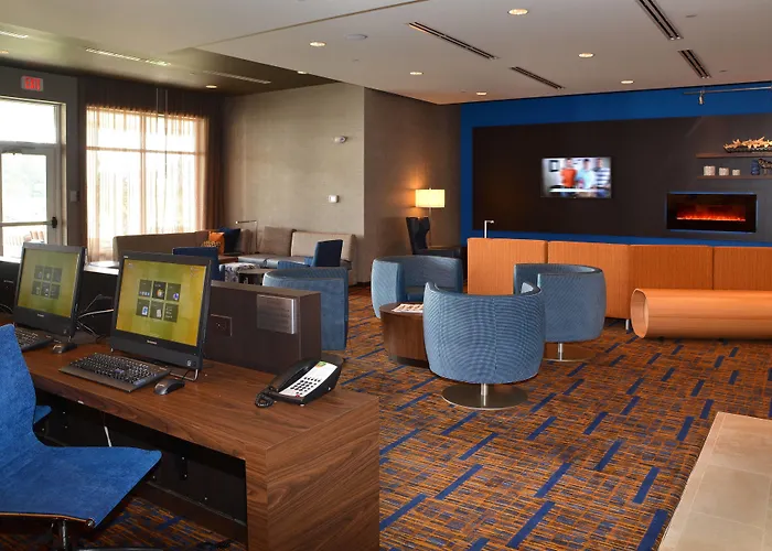 Courtyard By Marriott Youngstown Canfield